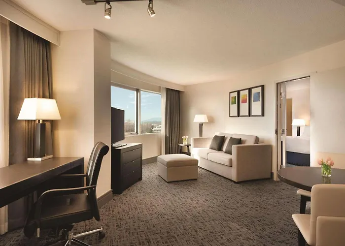Radisson Hotel Vancouver Airport